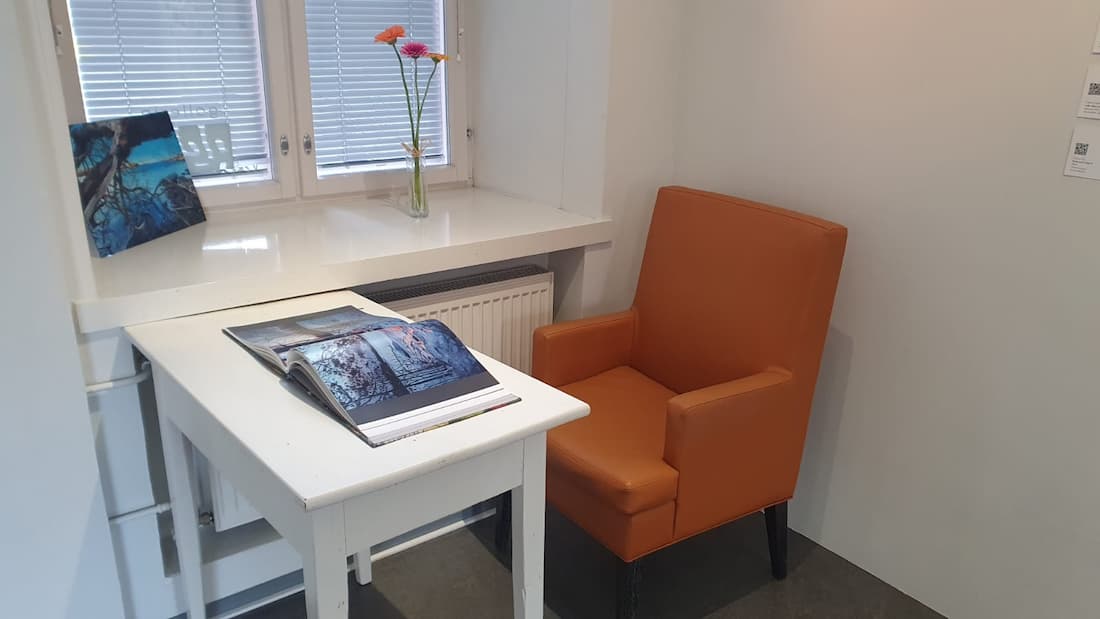 Chris Sheridan's Corner (three-time resident).